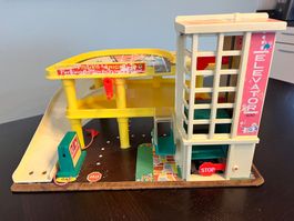 Fisher Price Retro Autogarage mit Lift