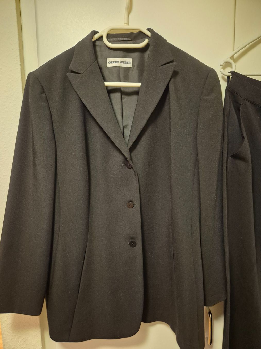 Gerry Weber Completi & Tailleur: Anzug Damen Gerry Weber – Usato da Luzern venduto da luzri 1