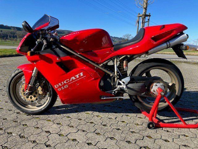 Strada: Ducati 916 Veteranen Status – Usato da Nebikon venduto da MantaCC1