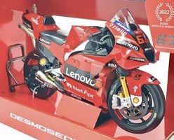 DUCATI LENOVO # 63 Grossmodell im Massstab 1:6
