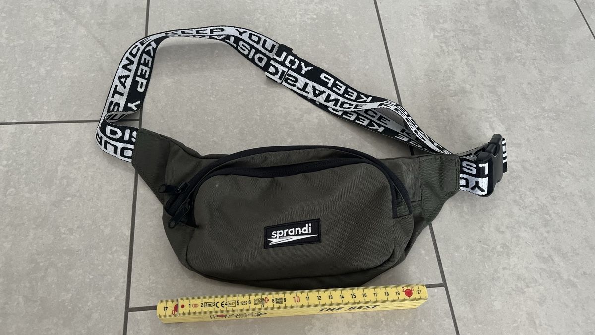Taschen: Einfache Umhängetasche / Bauchtasche – Gebraucht aus Emmenbrücke von Hamster-Traum