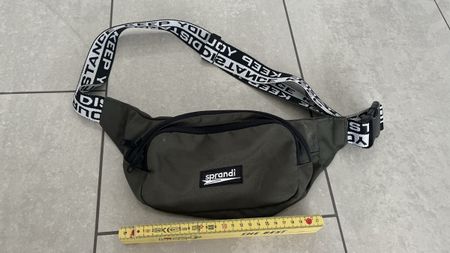 Einfache Umhängetasche / Bauchtasche