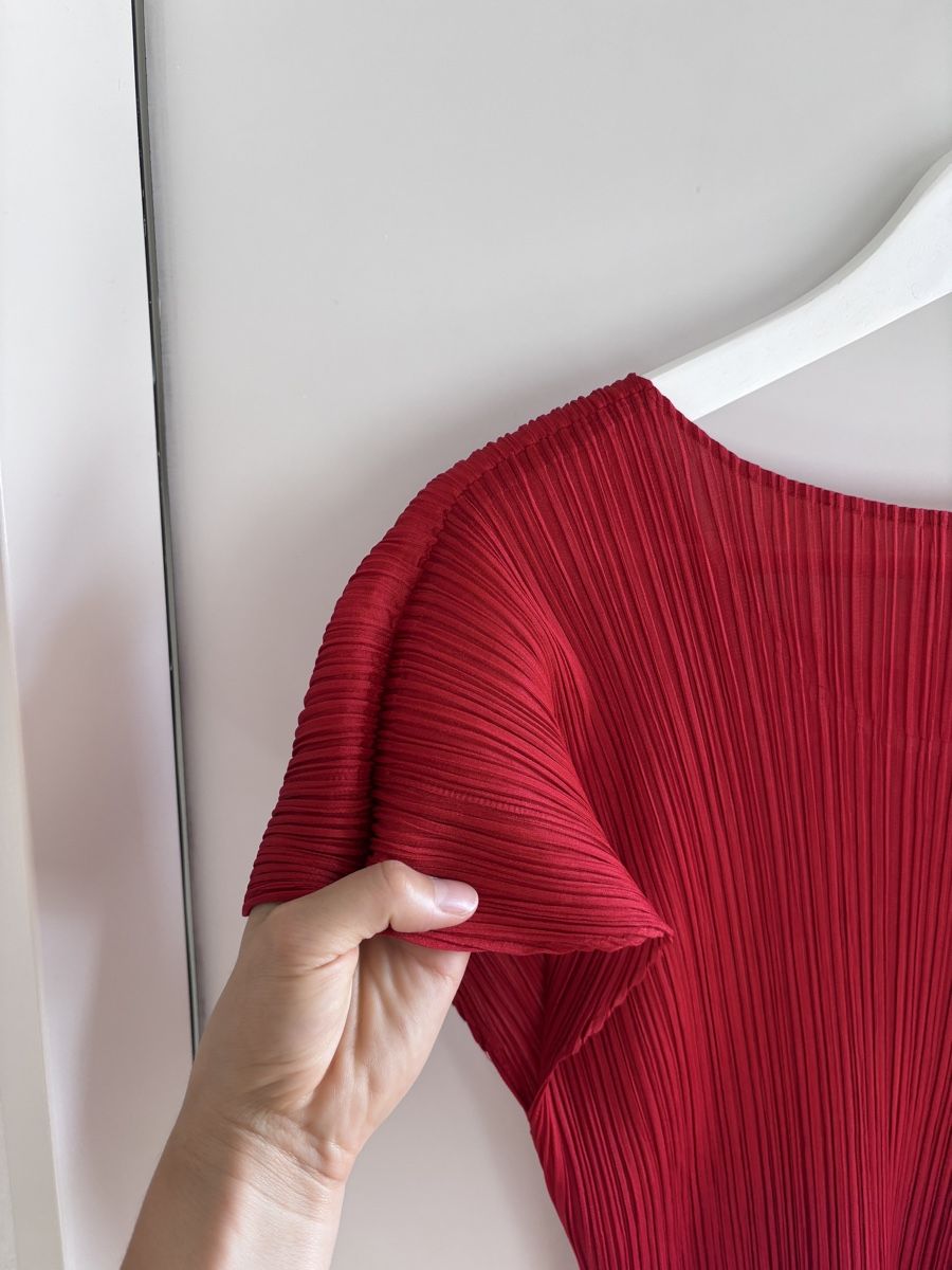 Issey Miyake Top: Haut a courte manche Issey Miyake  – Nuovo (secondo la descrizione) da Zürich venduto da Hanna-Hadorn 3