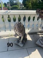 2 STATUES OF LIONS 
