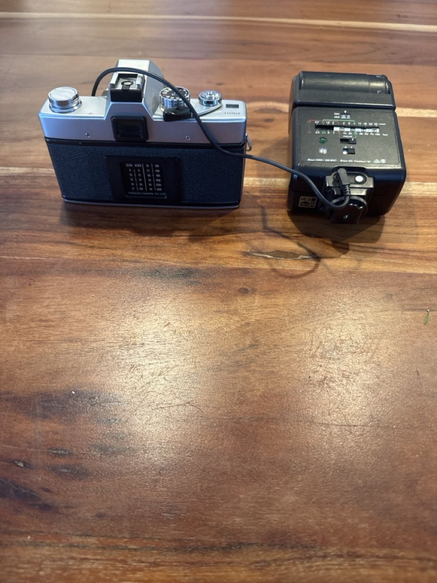 Minolta Fotocamera: Minolta Kamera + Braun 320 BVC – Difettoso da Siebnen venduto da Micha1307
