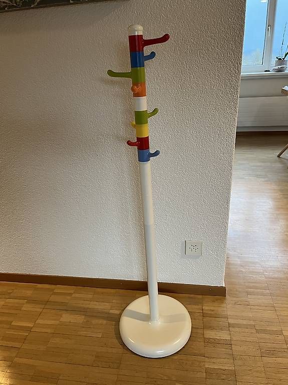 Guardaroba: Kleiderständer für Kinder  – Usato da Ebmatingen venduto da brunosaurio 2