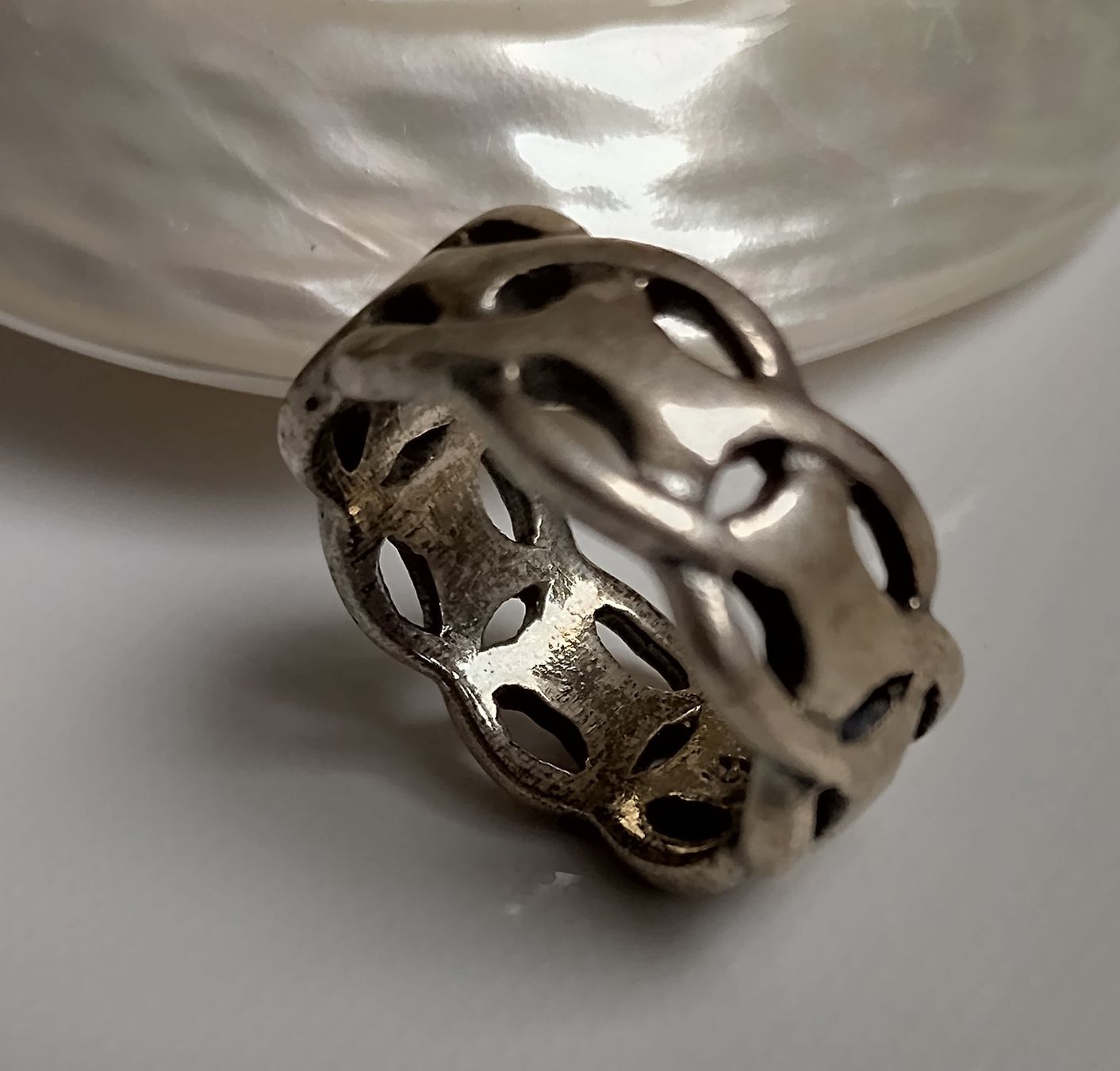 Anelli: RING IN 925 SILBER MIT RUNDUMMUSTERUNG – Usato da Romanshorn venduto da BoutiqueA 3