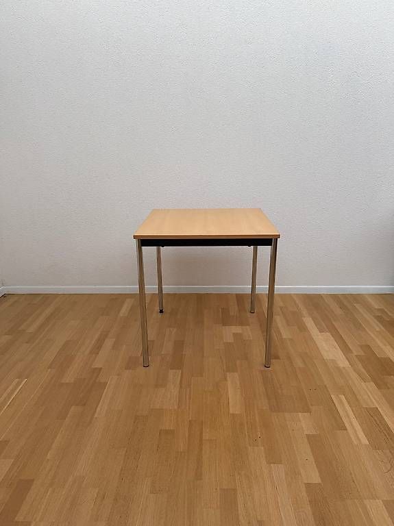 Scrivanie: Wiesner-Hager Tisch: 70x70 cm – Usato da Bern venduto da Anderling01