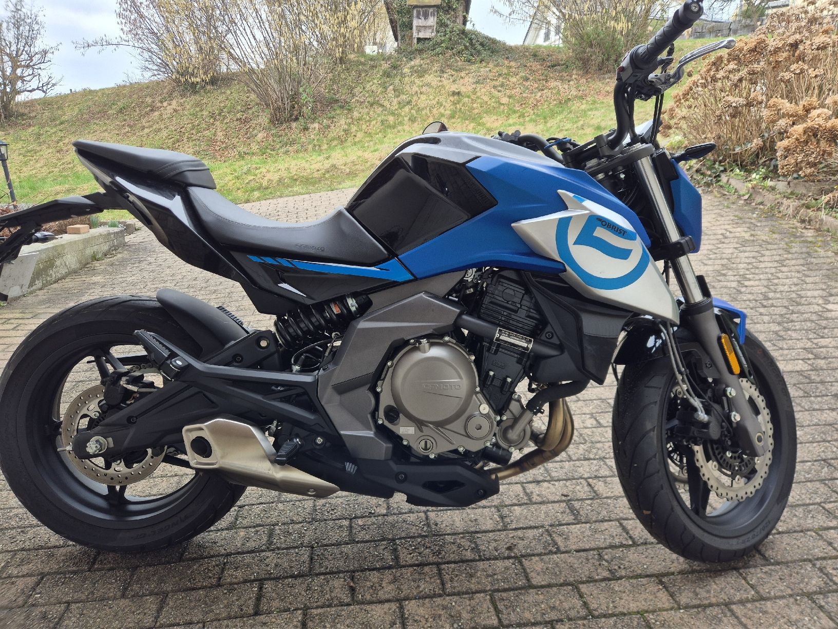 Cf Moto Strada: CF Moto 650NK – Nuovo e nell'imballaggio originale da Baar venduto da Dominic.zg 1