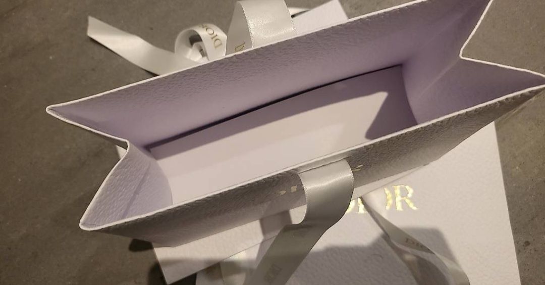 Dior Borse: Christian Dior Geschenk Tasche – Nuovo e nell'imballaggio originale da Hellbühl venduto da d.d.d.125 1