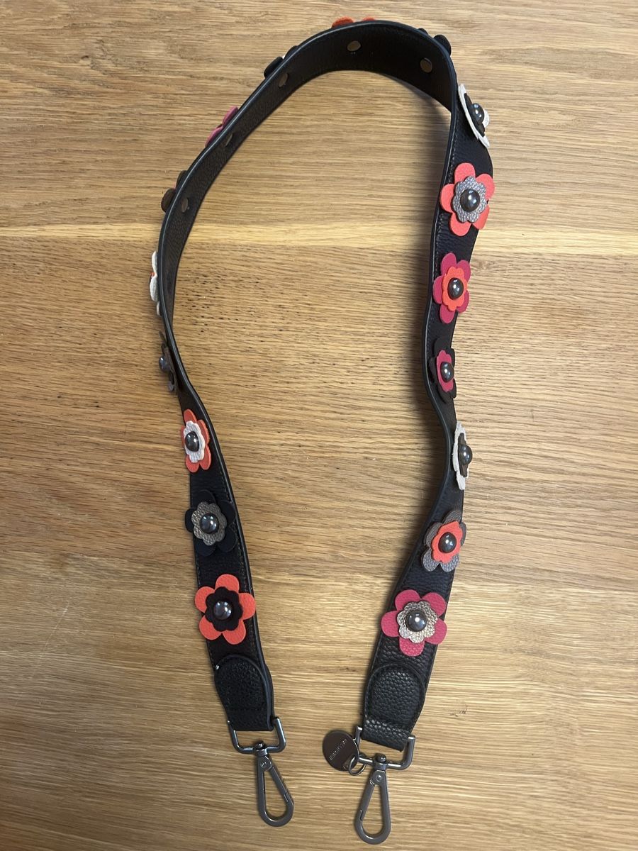Hallhuber Altro in  Abbigliamento & Accessori: Schultergurt von Hallhuber mit Blumen – Nuovo (secondo la descrizione) da Wil SG venduto da WauWauBoutique