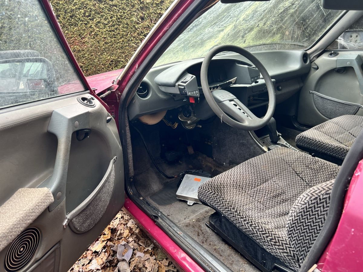 Citroën Autos: Citroen CX – Defekt aus Rickenbach LU von  3