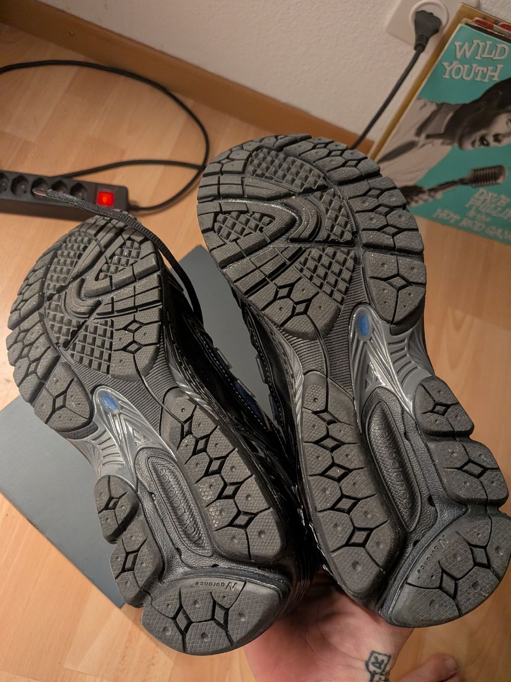 New Balance Scarpe da uomo: New Balance U1906 – Nuovo (secondo la descrizione) da Adliswil venduto da danfarrar 2