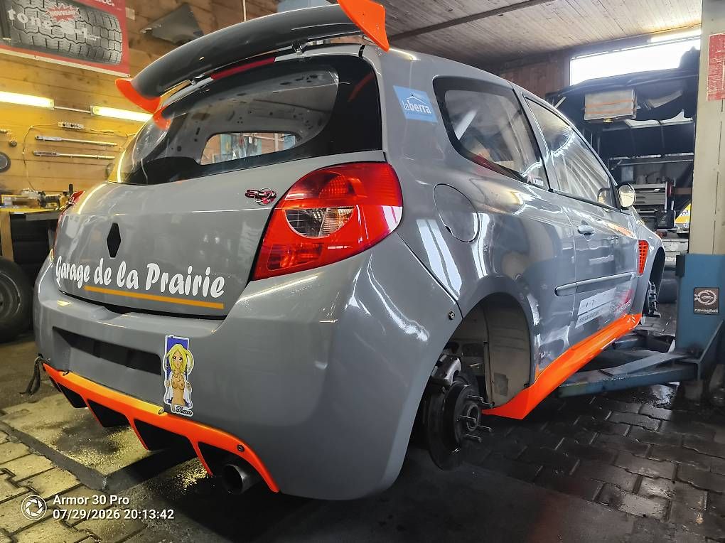 Automobili: Renault Clio III Cup EVO – Usato da La Roche FR venduto da zan_29yx 3