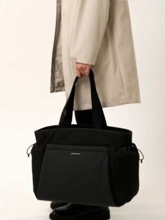 Kapten & Son Borse: Kapten & Son HELLVI LARGE Shopping Bag schwarz – Usato da St. Gallen venduto da heartbug