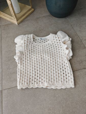Crop top ajouré Zara, taille S, blanc cassé, parfait été!