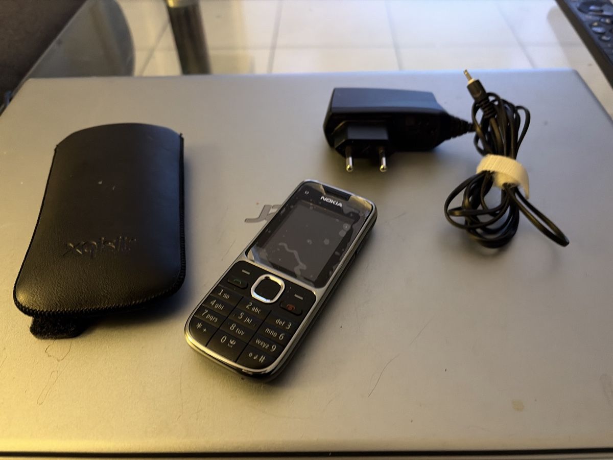 Nokia Telefoni cellulari / Smartphones: NEU!! Nokia C2-01 neu inkl Tasche – Nuovo (secondo la descrizione) da Zofingen venduto da K-Linedesign