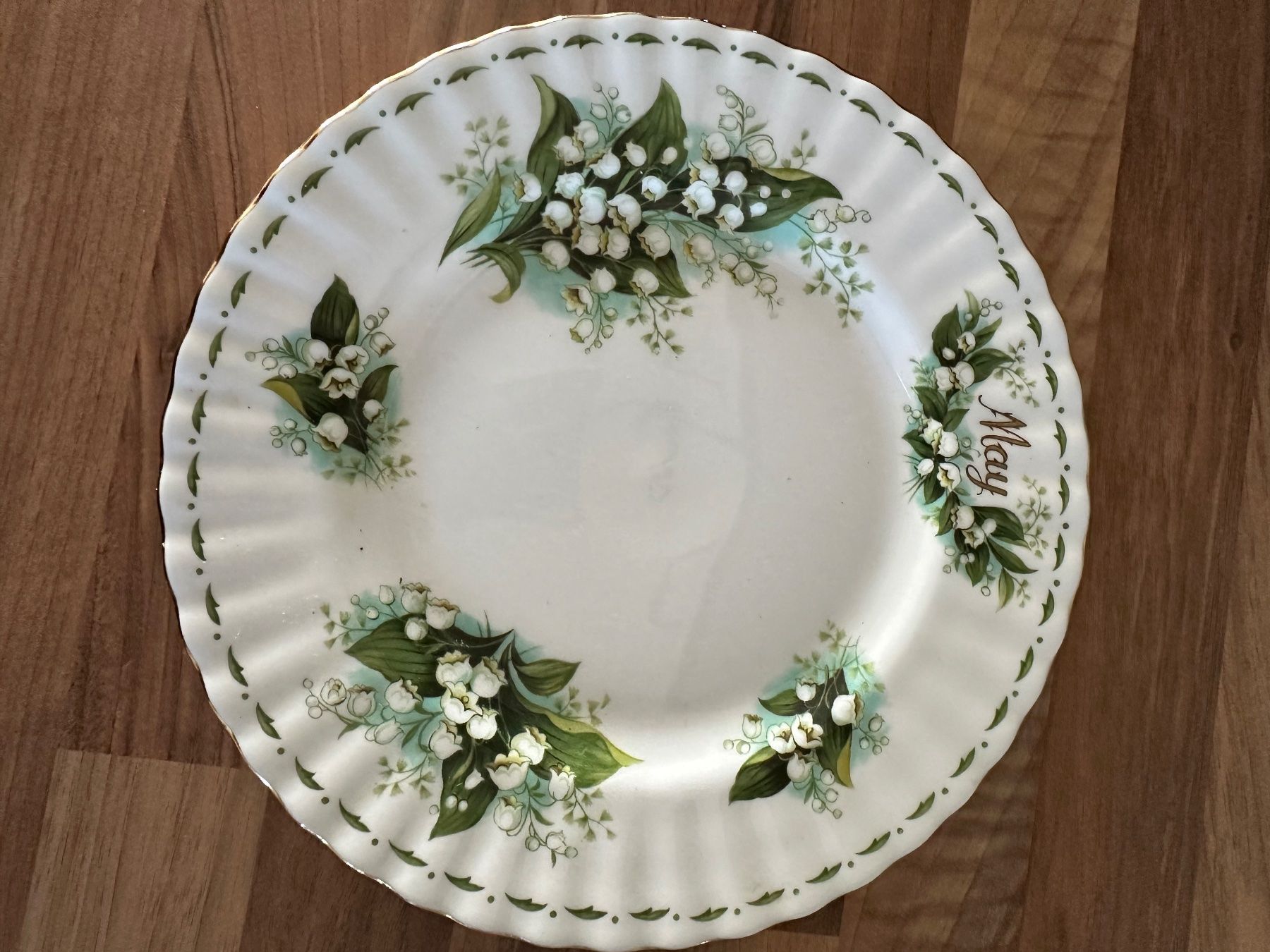 Set di piatti: Royal Albert Geschirr Set – Usato da rüttenen venduto da ifidaku 4