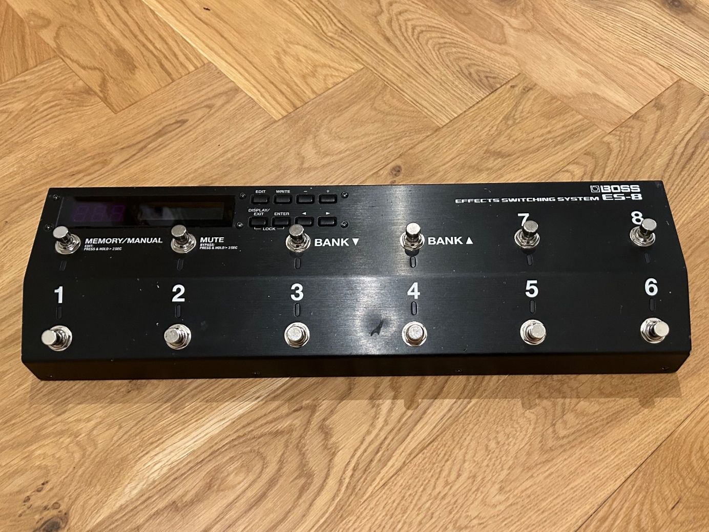 Musikinstrumente: Boss ES-8 Loop Switcher – Defekt aus Bern von  7