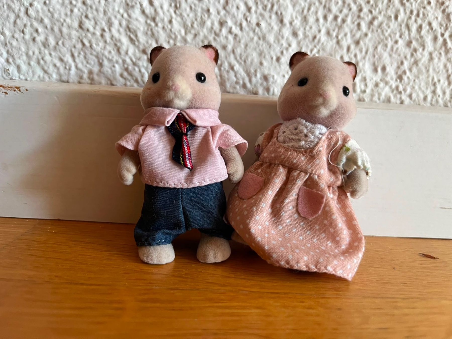 Sylvanian families Giocattoli: SYlvanian families figures – Usato da zumikon venduto da pet_2dxb 2