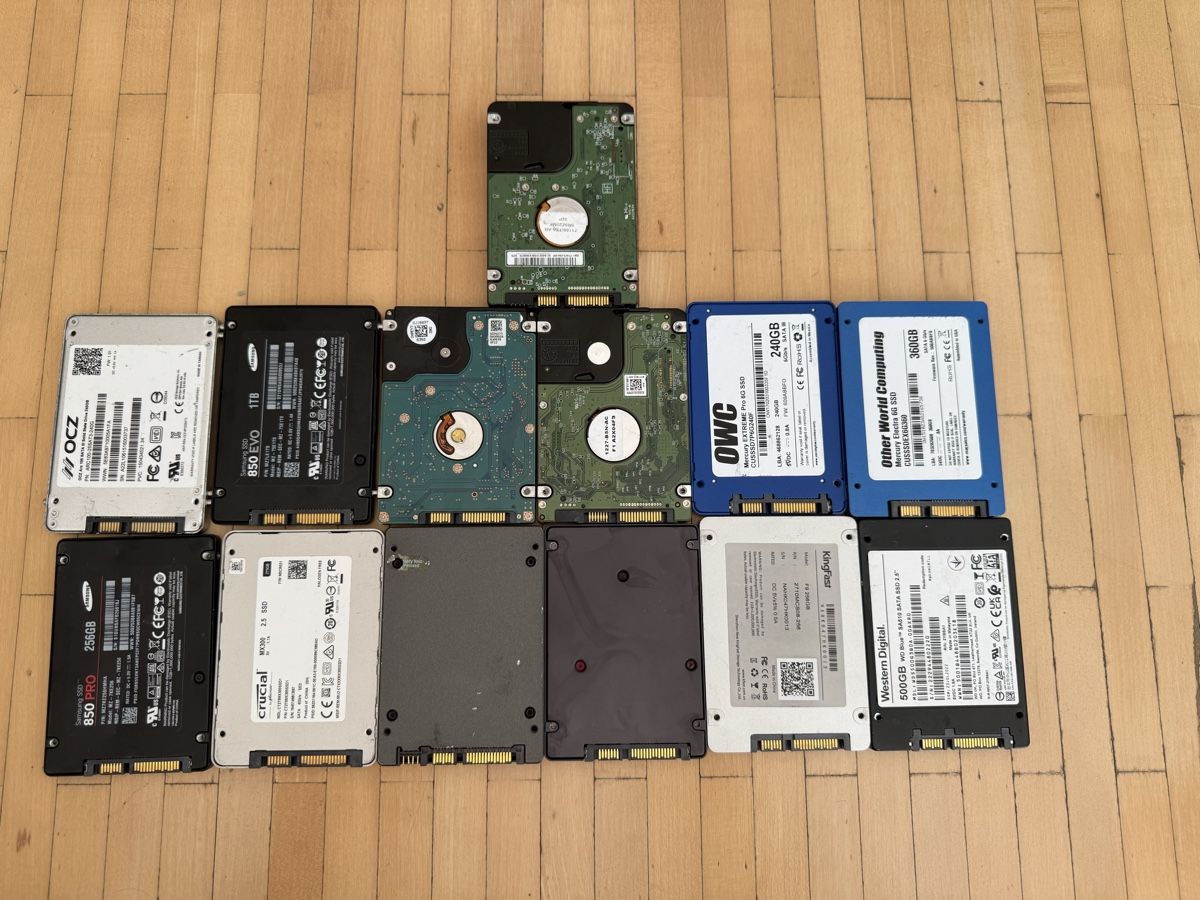 Dischi rigidi: Konvolut: 13x SSD & HDD  – Difettoso da Adliswil venduto da Busys 1