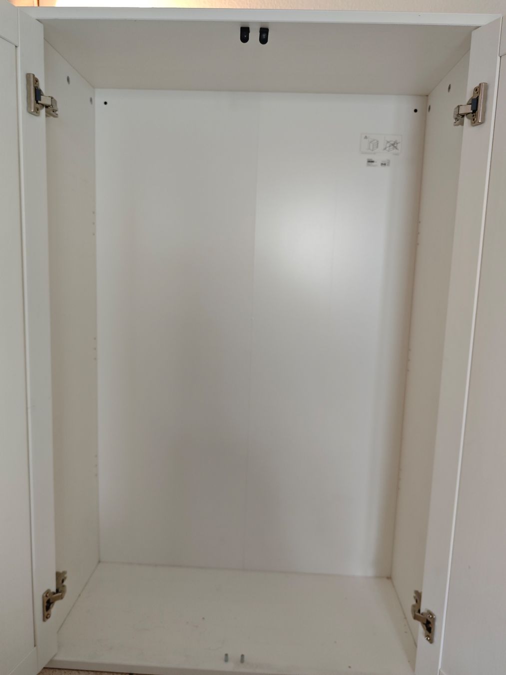 Armadi: White Wall Cabinet with Double Doors – Usato da Genève venduto da Noemie.wrmsi 7