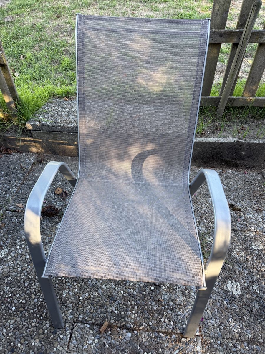 Chaises: Gartenstühle 4 Stk. – D'occasion à Düdingen par NewEra01