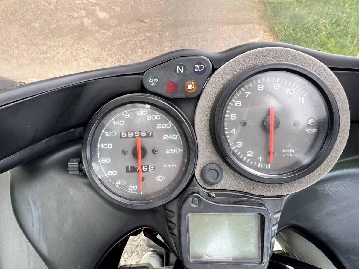 Strada: 1x ST 2 / 1x ST4 Ducati  – Usato da Yvonand venduto da Hondaaaaaaa 5