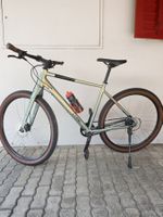 CUBE Modernes Urban- / Fitnessbike - Riemenantrieb & Scheibe