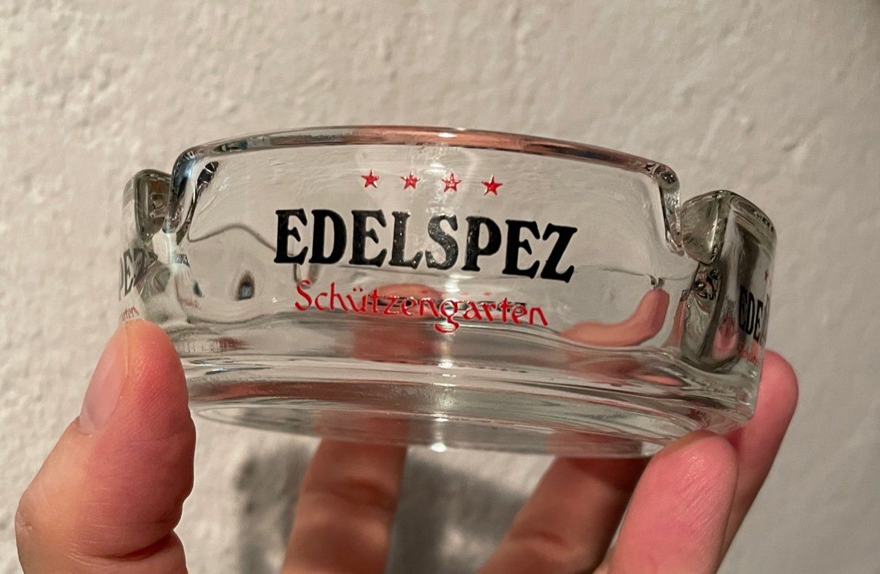 Portacenere: Glas-Aschenbecher SCHÜTZENGARTEN Edelspez – Usato da Buchs SG venduto da Handyman77 1