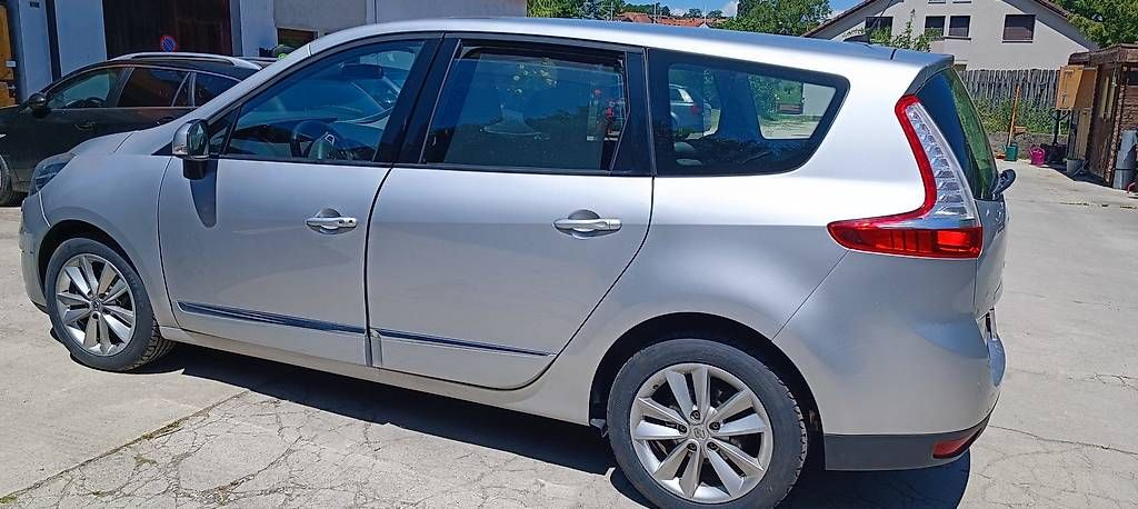 Automobili: Renault Scénic (essence) – Usato da Cossonay-Ville venduto da jmc_z2nd 2