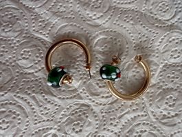 Ohrringe goldfarben mit grünen Glasperlen Modeschmuck