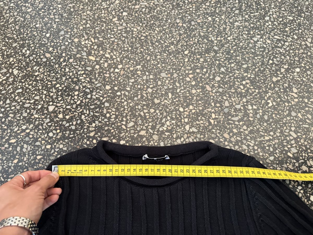Top: Filippa K black sweater top size small – Usato da Zürich venduto da gva_r9gs 1