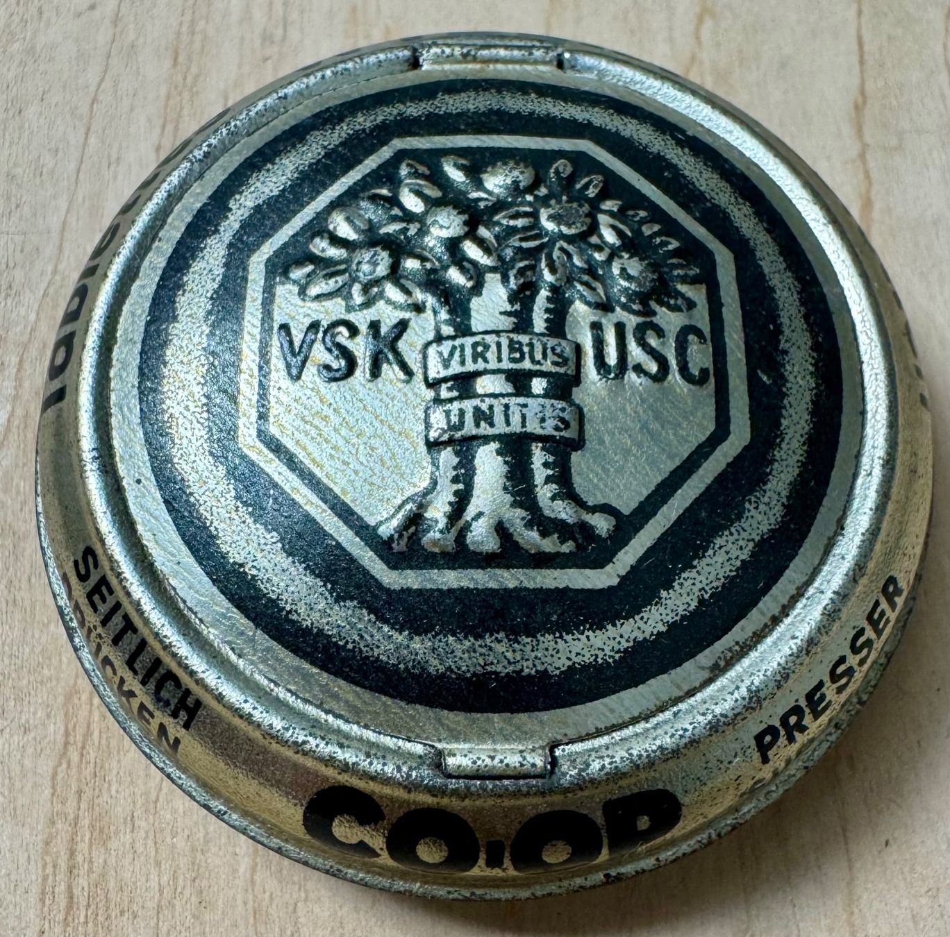 Dosen: VSK U.S.C. - COOP - WYBERT Tabletten- antike Blechdose – Gebraucht aus Rothrist von Luckywinner 1