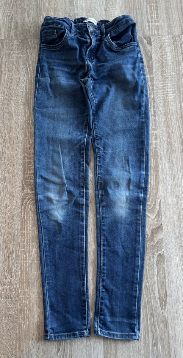 Levi's Pantaloni: Levis Jeans Gr 152 – Usato da Ebikon venduto da Regipe
