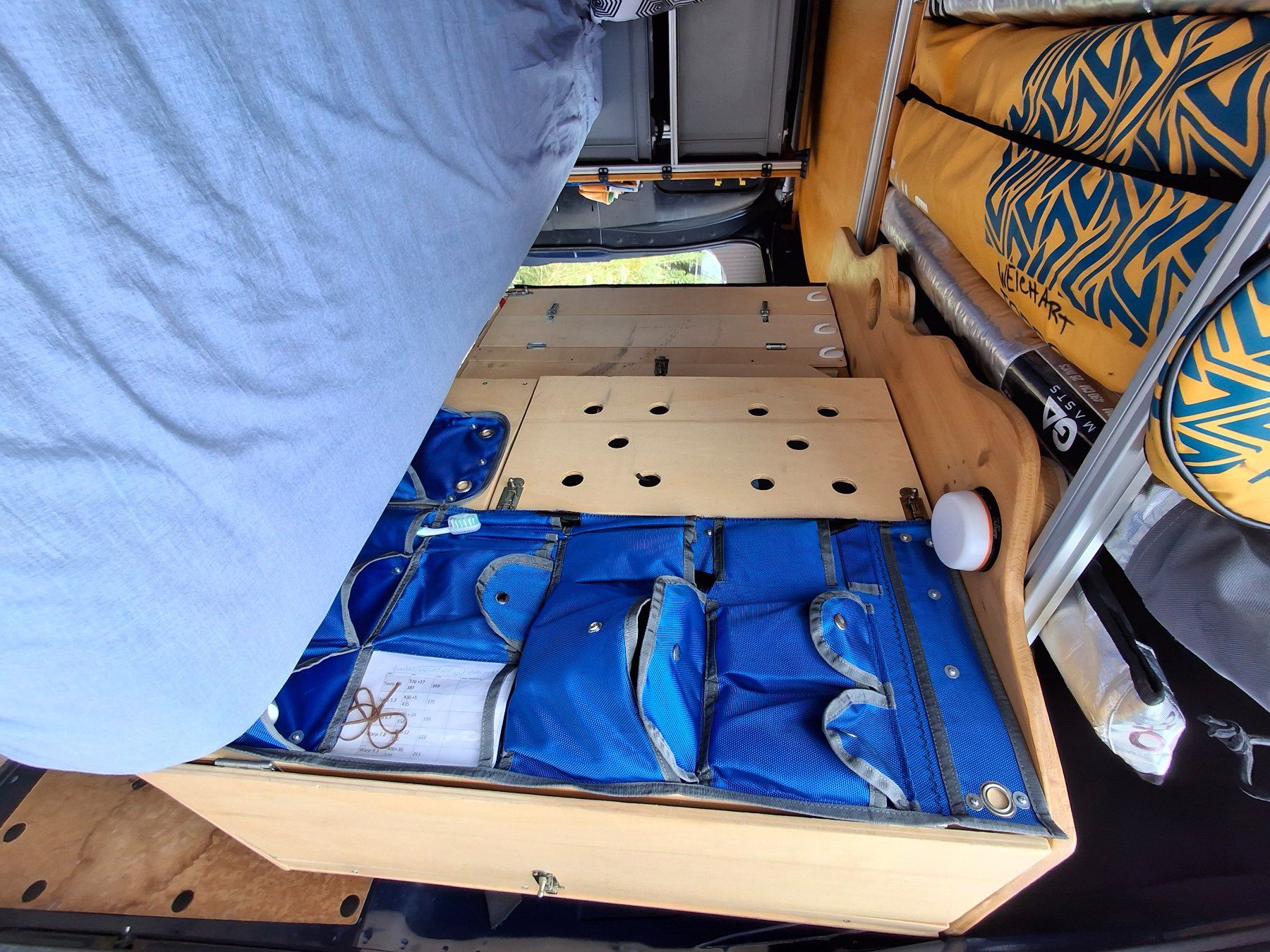 Ford Nutzfahrzeuge: Windsurfbus Ford Transit ohne MFK – Gebraucht aus Rapperswil SG von hirrion 8