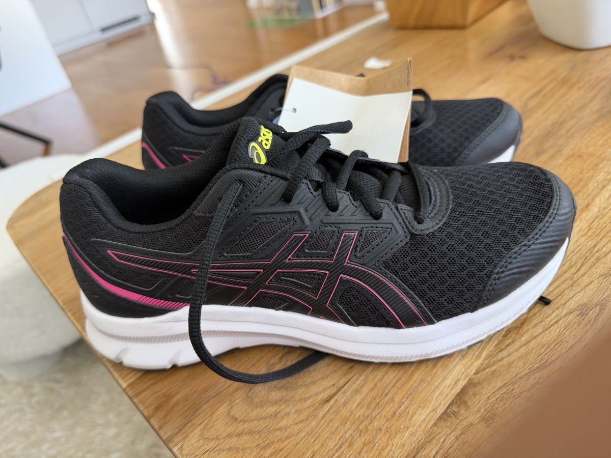Asics Scarpe da donna: Asics Womens Running Sneakers gr 40 – Nuovo (secondo la descrizione) da St.Gallen venduto da bubo2008 1