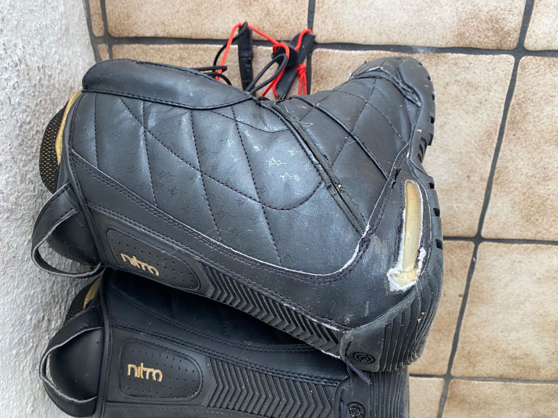 Snowboard Nitro Herrenschuhe: Boots nitro taille 39,5 – Gebraucht aus La Neuveville von e_perriard 3