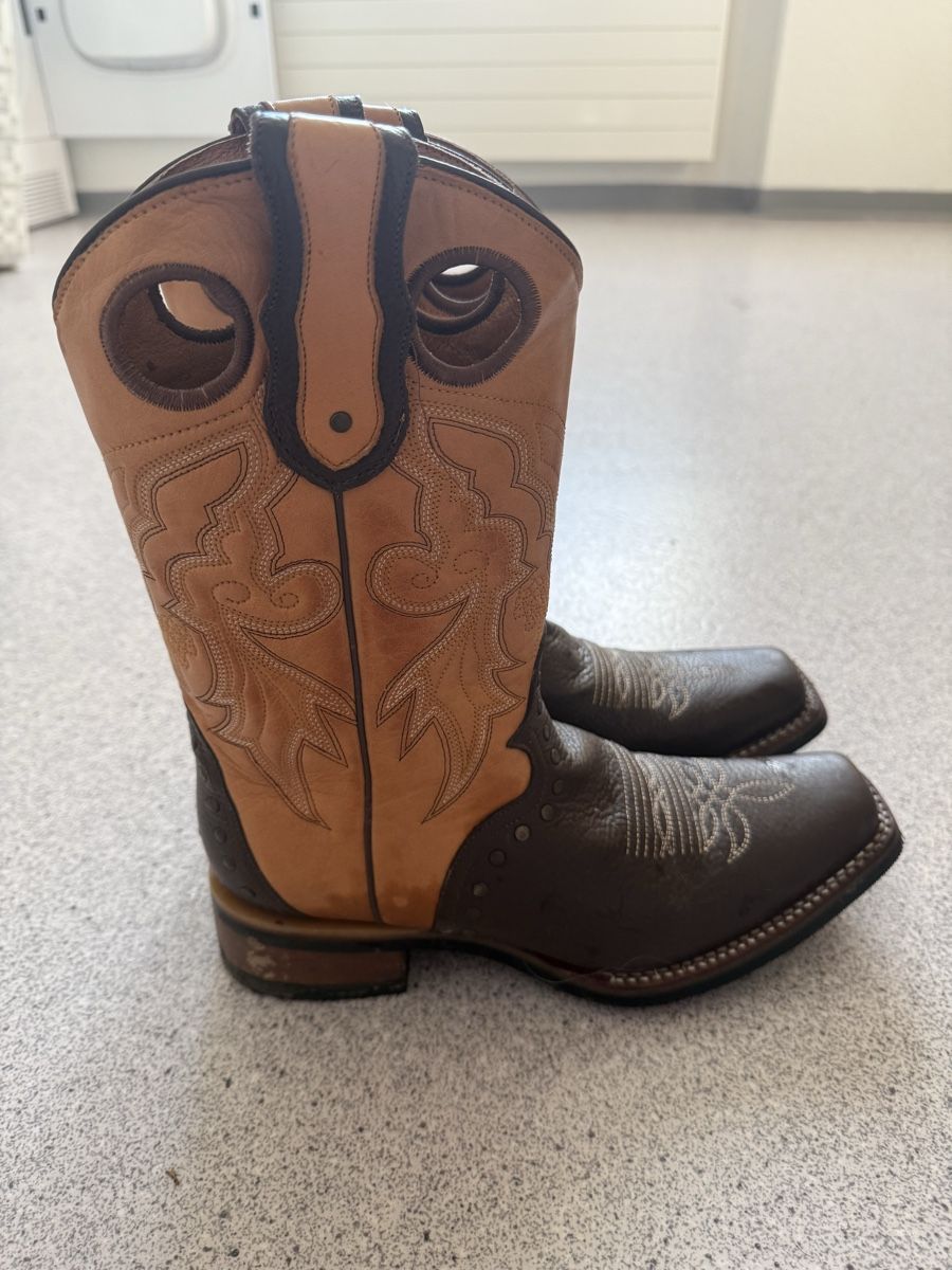 Herrenschuhe: Western Boots Leder Grösse 40 dunkelbraun hellbraun – Gebraucht aus Bellikon von alinem323