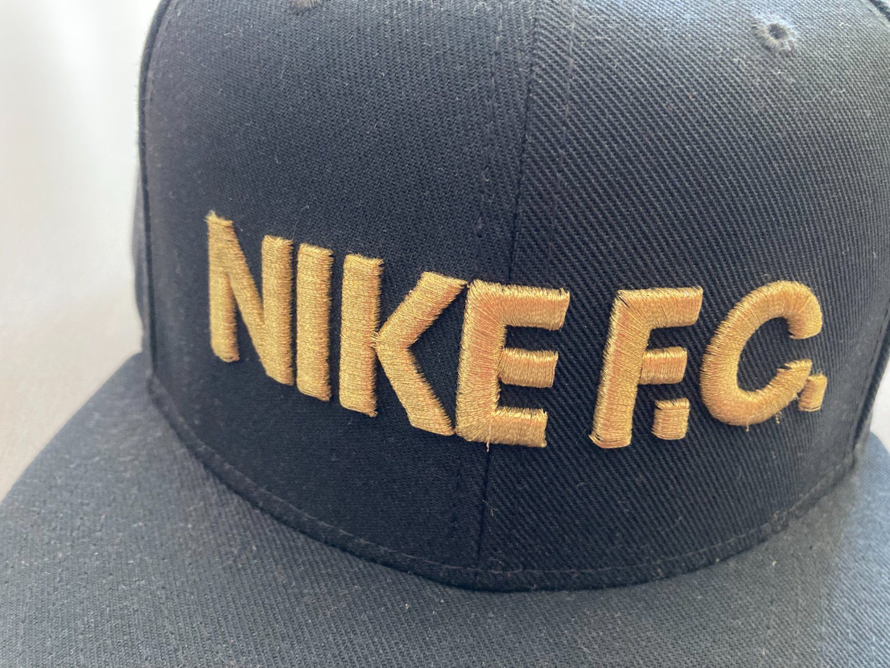 Nike Altro in  Abbigliamento & Accessori: Cape von Nike – Usato da Obfelden venduto da miau68 1