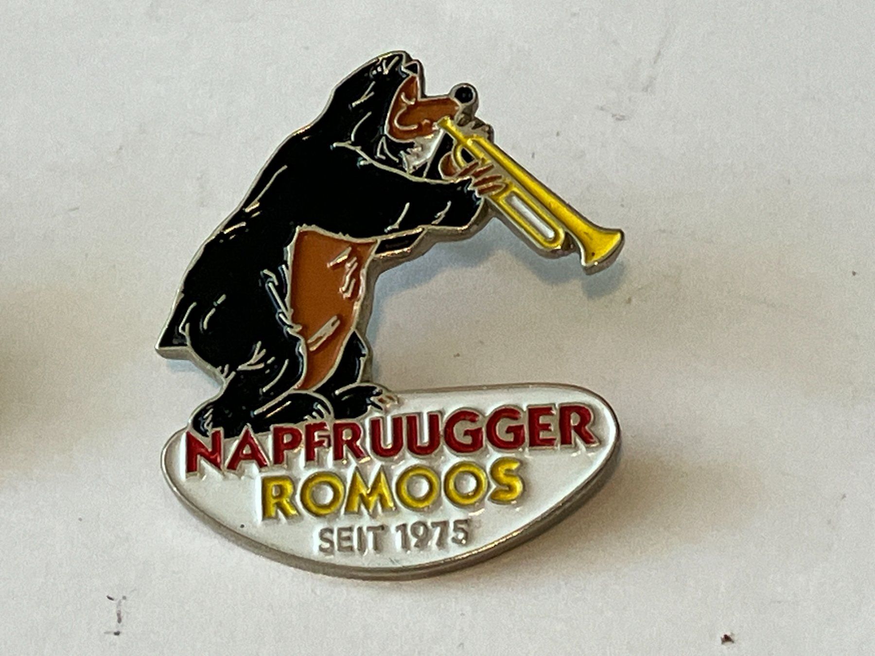 Placchette & Badge: 1 Pin Napfruugger Romoos – Usato da Basel venduto da djwwpp