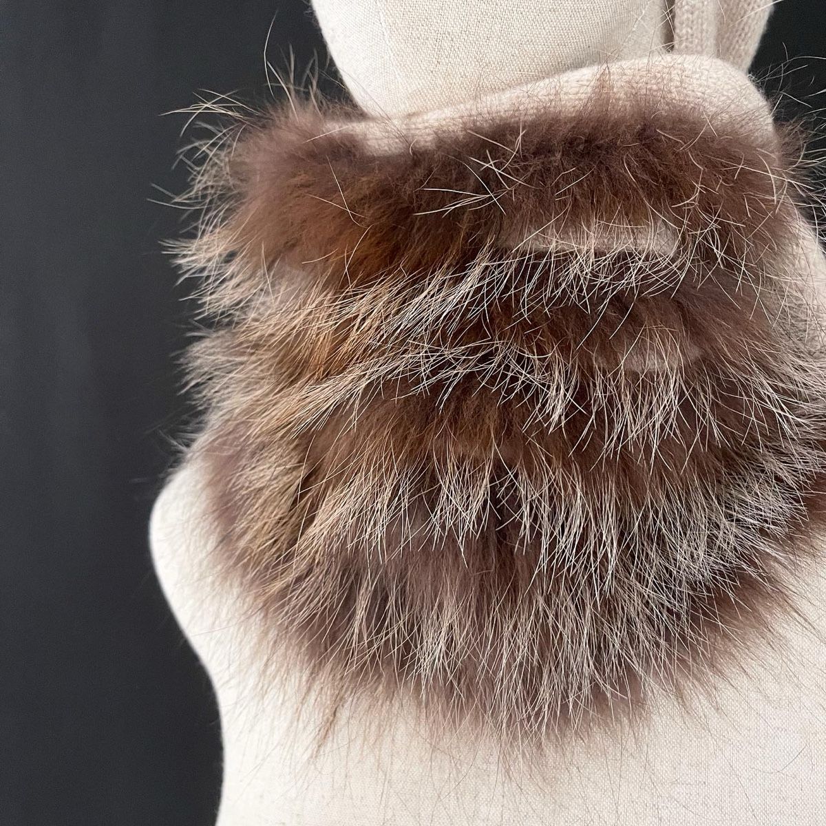 Fabiana Filippi Foulard & Sciarpe: FABIANA FILIPPI Infinity scarf – Nuovo (secondo la descrizione) da Emmen venduto da Avviivva_Com2023 1