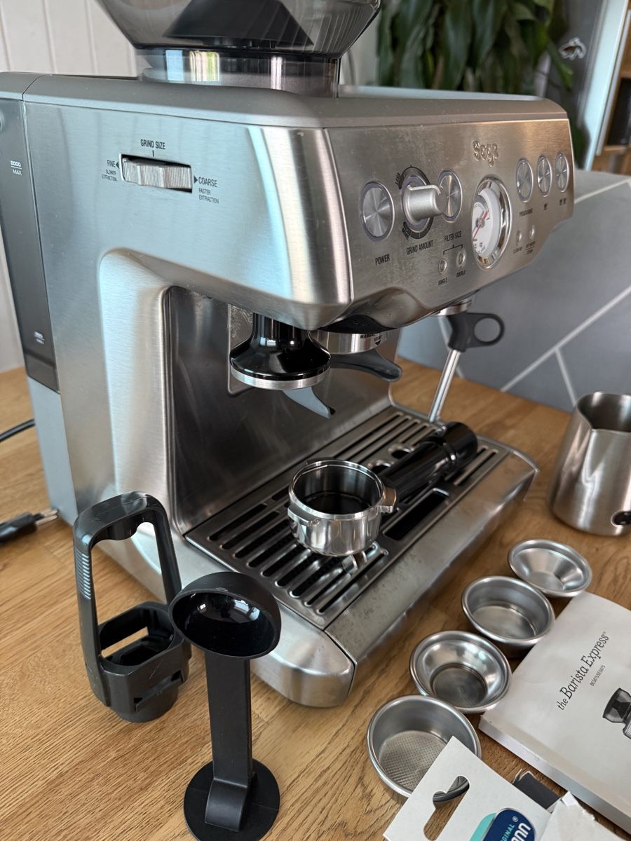 Sage Macchine per caffè & Macchine per espresso: Sage Barista Express Espresso Machine – Usato da Feuerthalen venduto da flo_ctv2 2