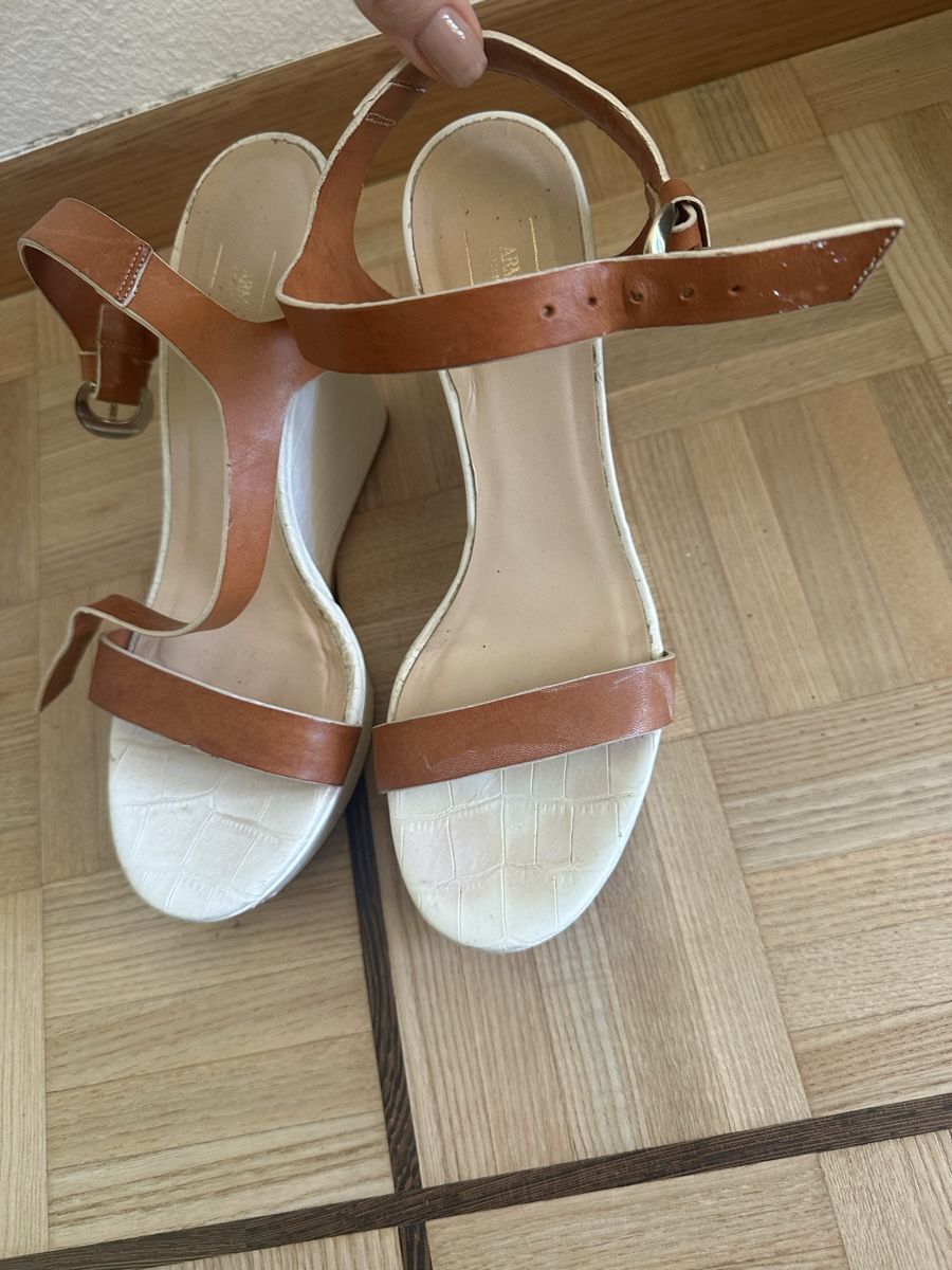 Armani Scarpe da donna: Armani Collezioni Sandalen – Usato da Paradiso venduto da kat_srp7 2