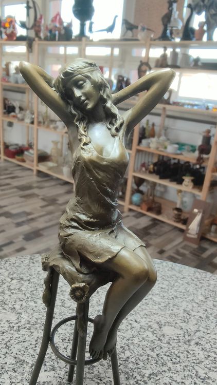 Bronze Skulptur Akt Lady Grazie Auf Einen Barhocker Sitzend Kaufen