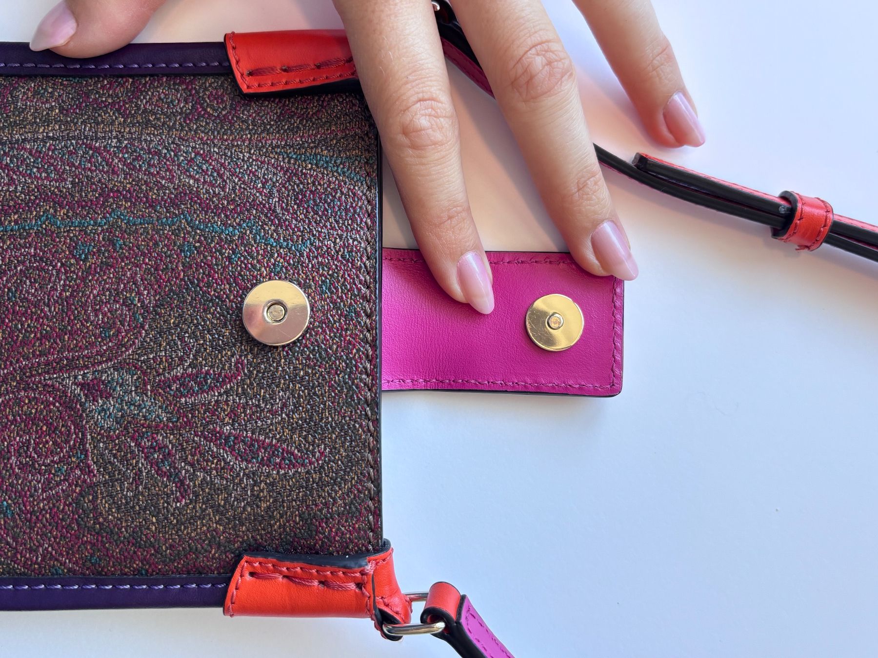 Etro Borse: ETRO Milano Smartphonetasche ungebraucht – Nuovo (secondo la descrizione) da Zürich venduto da mak_ggw8 5