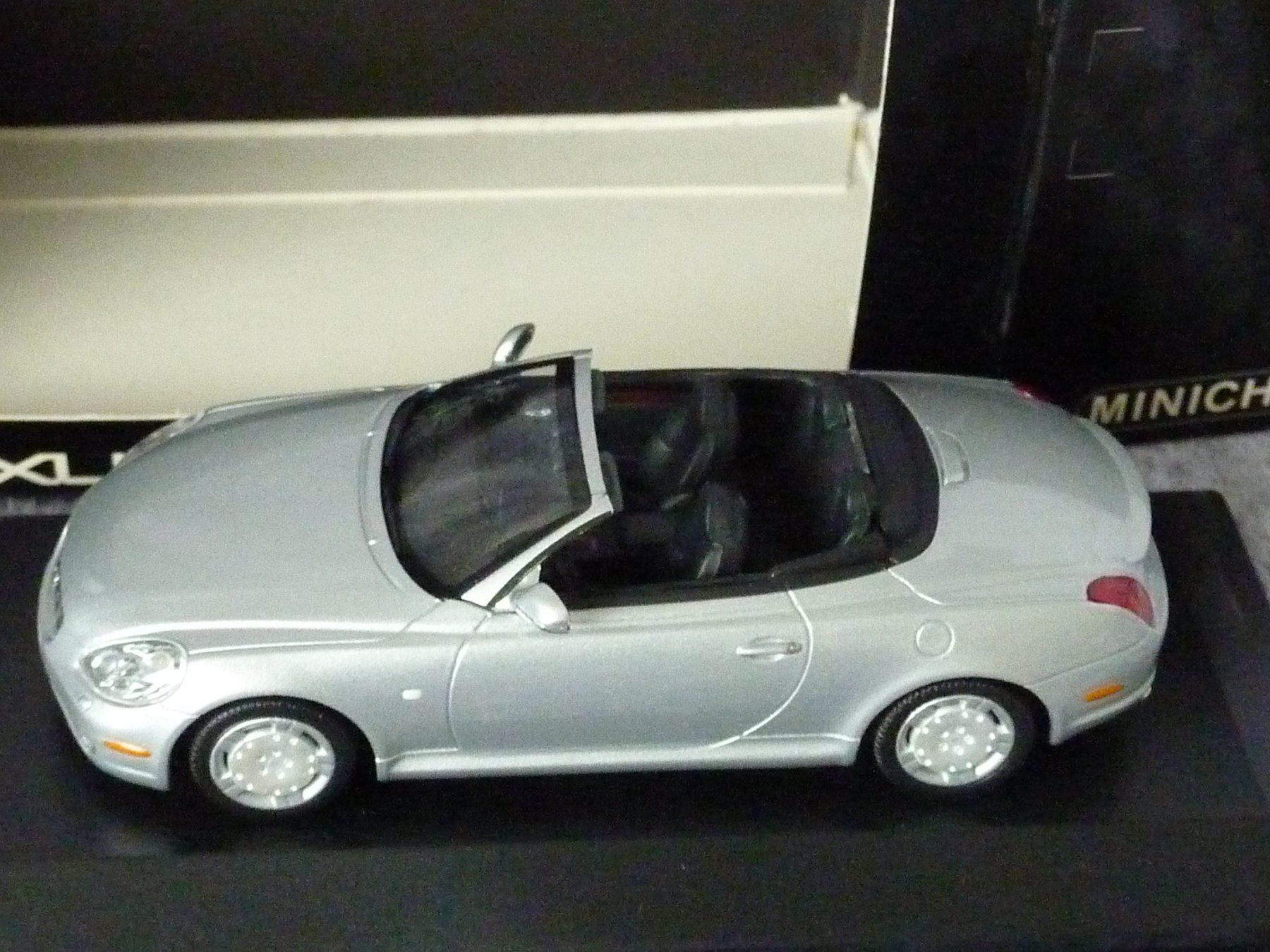 Lexus Modellini d'auto: Lexus 430 SC 1:43 – Nuovo e nell'imballaggio originale da Dürrenäsch venduto da modellautos4you 2