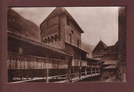 CHILLON - Cour des Oubliettes - Tour de Défense