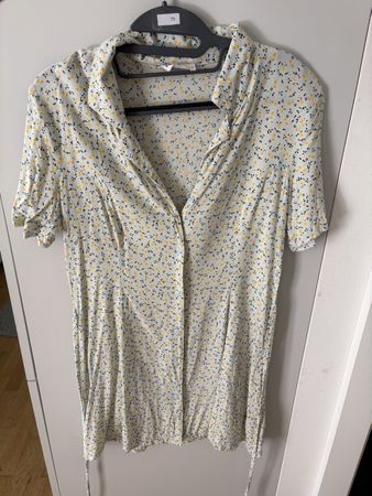 Robe motif fleurs taille M