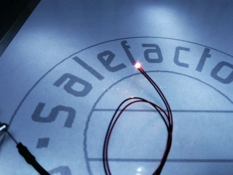 Componenti elettronici: LED SMD 0603 verkabelt, warmweiss – Nuovo (secondo la descrizione) da Luzern venduto da Salefactory